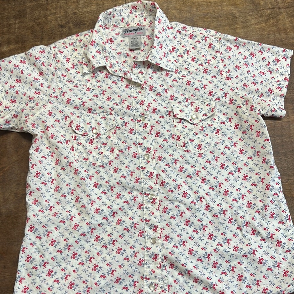 Wrangler pearl snap short sleeve shirt